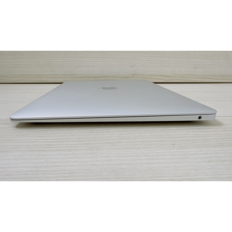 MacBook Air 2020 Silver M1 8/256